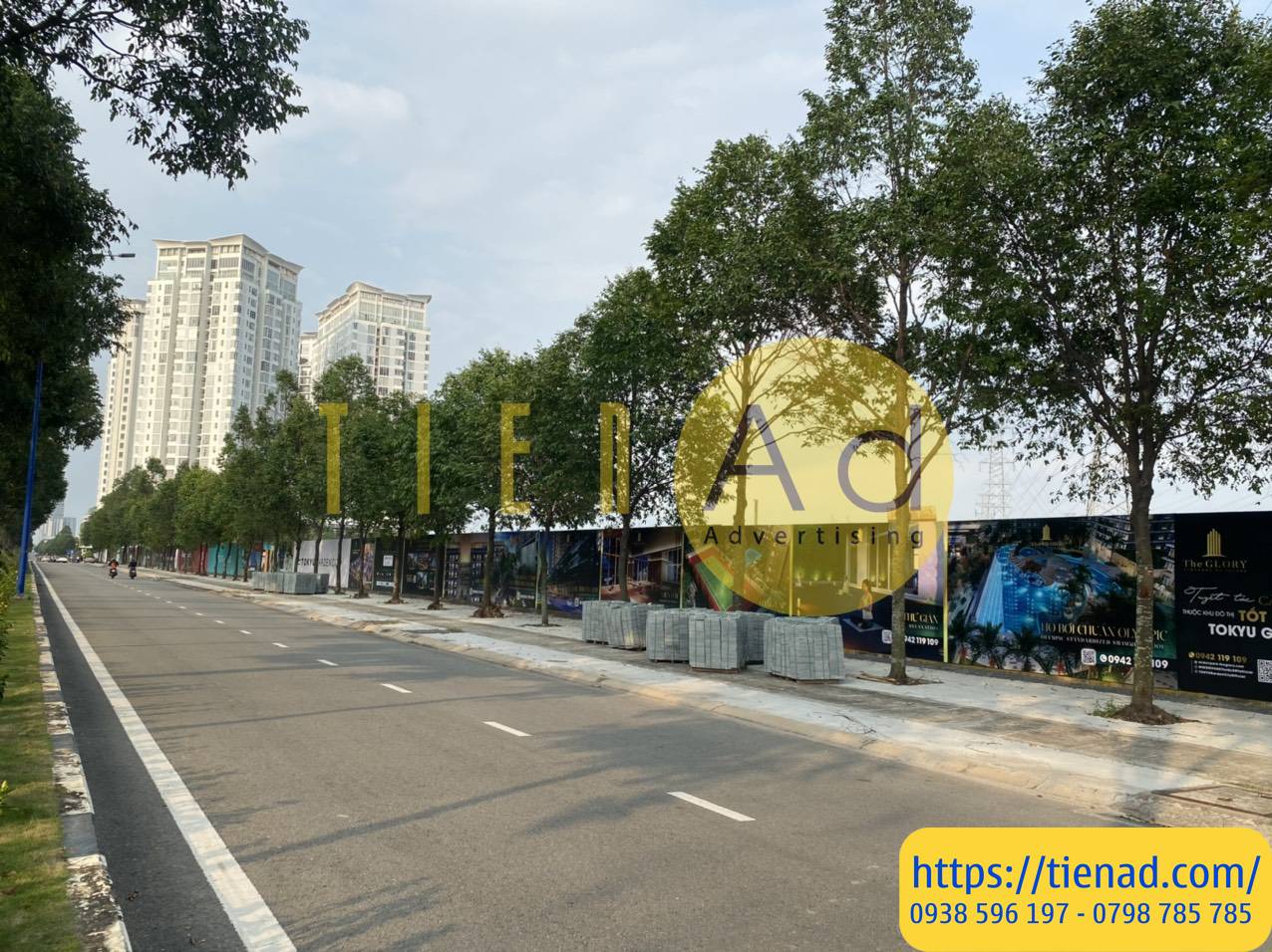 thi công hàng rào công trình quảng cáo dự án