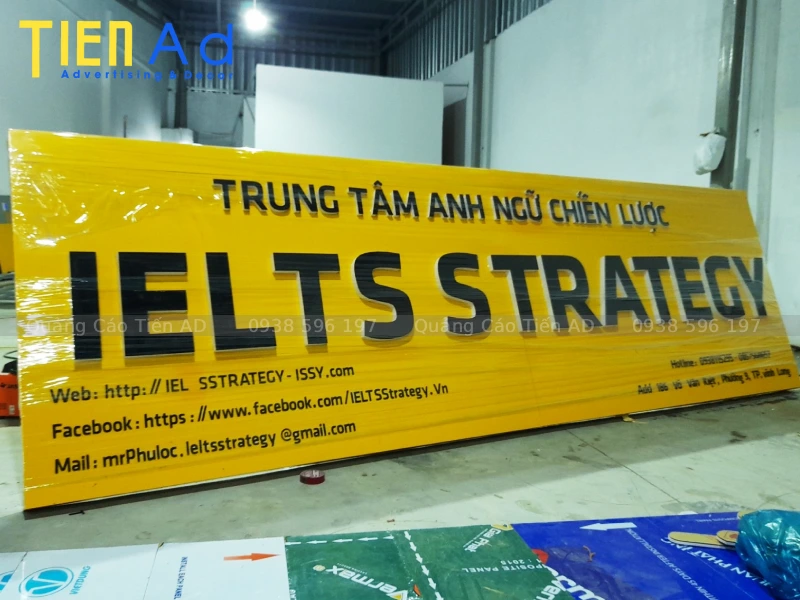 Bảng hiệu alu chữ nổi mica không đèn