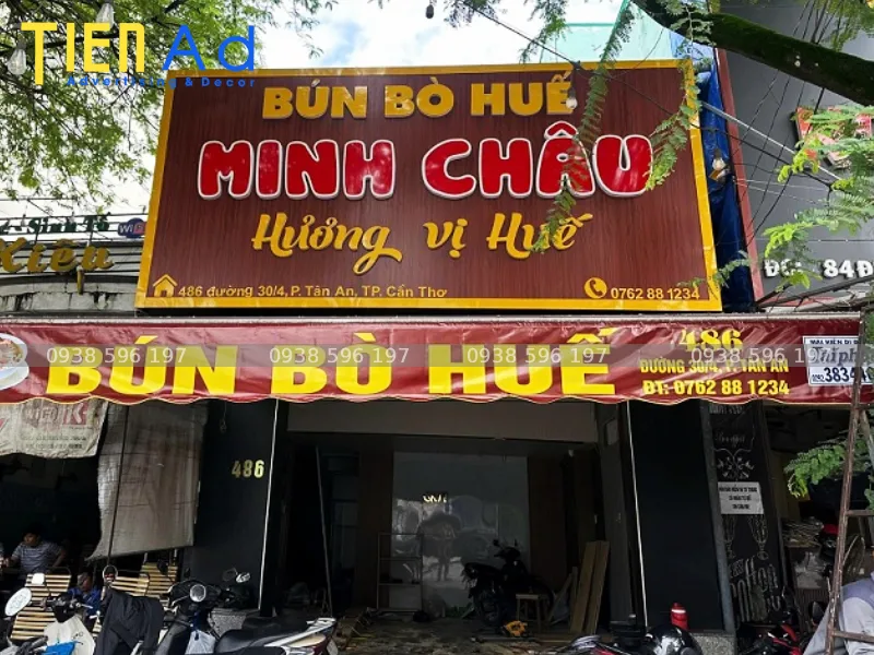 Bảng hiệu bún bò Huế Minh Châu