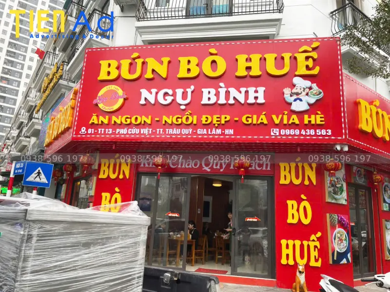 Bảng hiệu bún bò Huế Ngự Bình