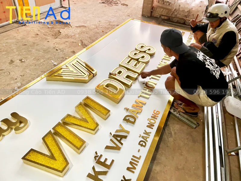 Bảng hiệu chữ nổi inox - 4
