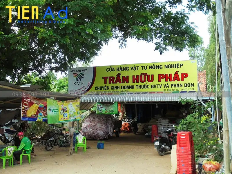 Bảng hiệu cửa ahfng vật tư nông nghiệp tài trợ hãng NPK Hàn Việt