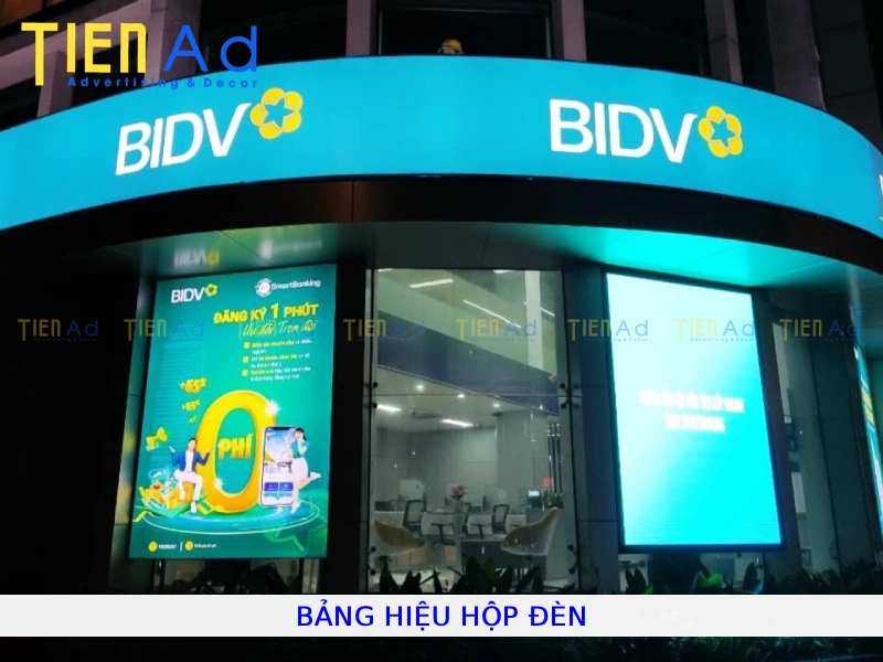 Bảng hiệu hộp đèn