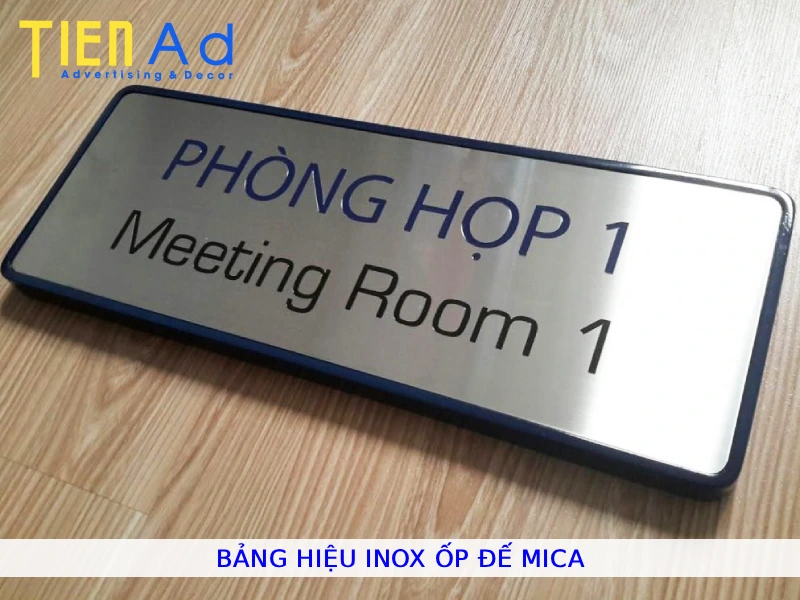 Bảng hiệu inox ốp đế mica