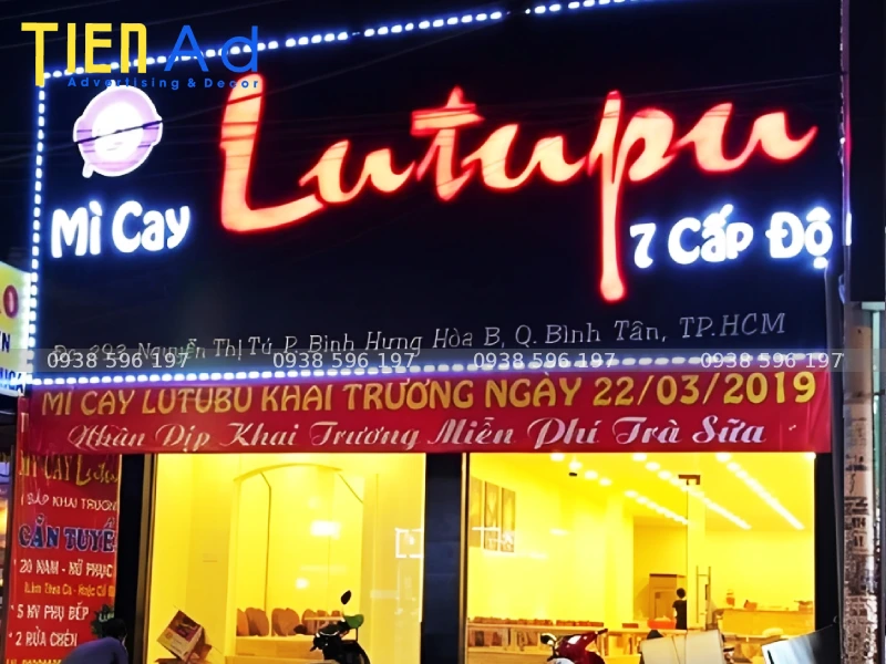 Bảng hiệu mì cay gắn đèn LED