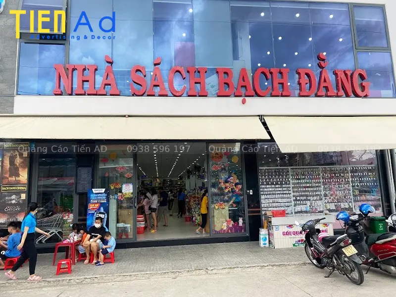 Bảng hiệu nhà sách - 5