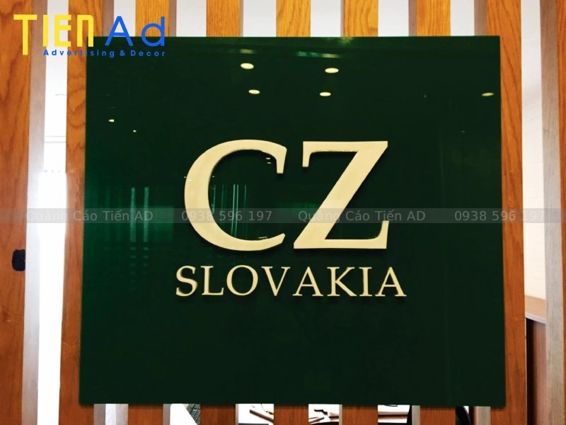 Bí quyết bảo dưỡng bảng hiệu chữ nổi inox luôn sáng đẹp như mới