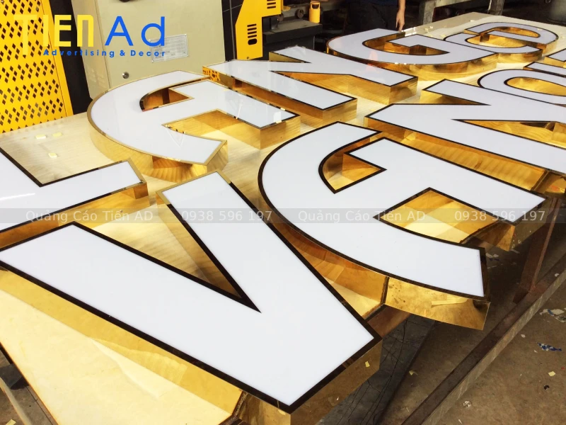 Bí quyết thiết kế chữ nổi 3D giúp khách bị hút mắt