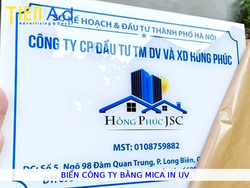 Biển công ty bằng mica in UV