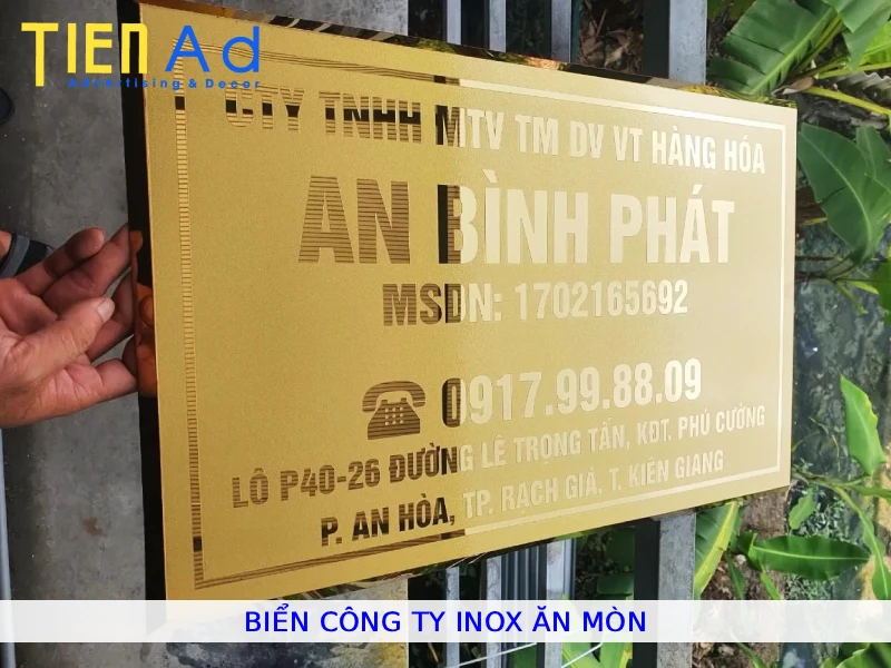 Biển công ty inox ăn mòn