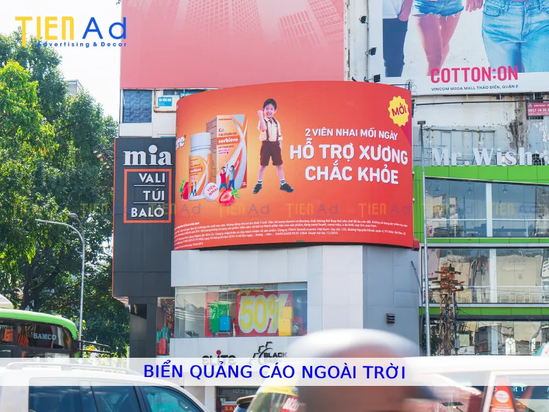 Biển quảng cáo ngoài trời