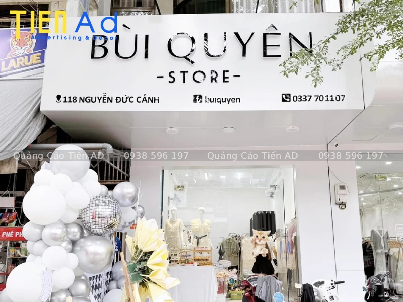 Cách lựa chọn màu sắc bảng hiệu shop quần áo phù hợp với đối tượng khách hàng mục tiêu