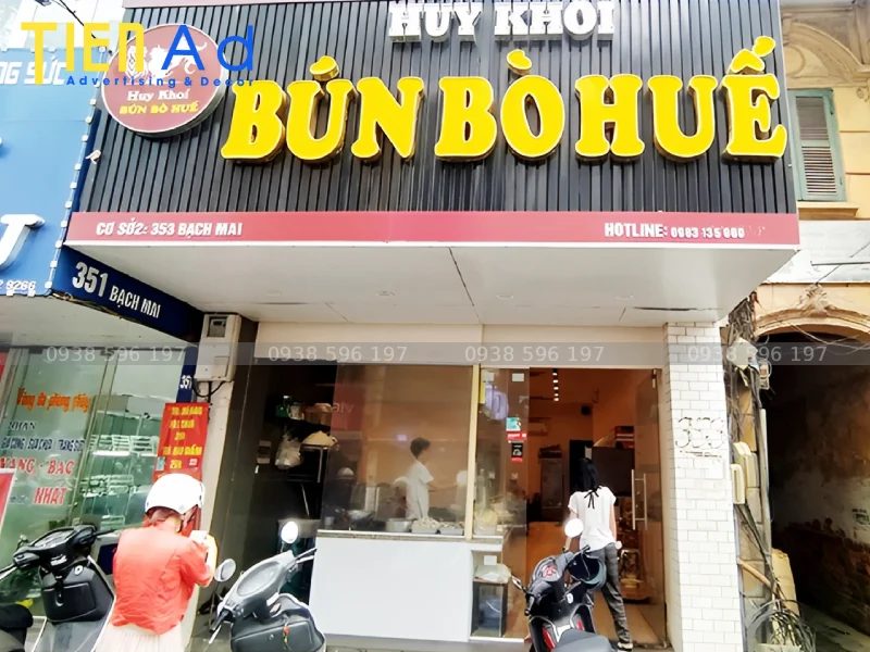 Cách tối ưu bảng hiệu bún bò Huế để thu hút khách cả ngày lẫn đêm