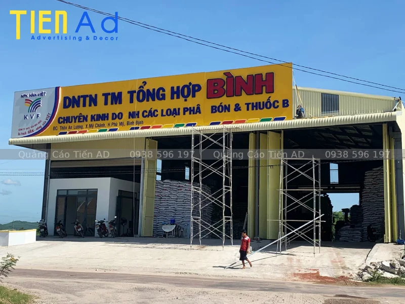 Chi phí làm bảng hiệu chữ nổi alu thường bao gồm những gì