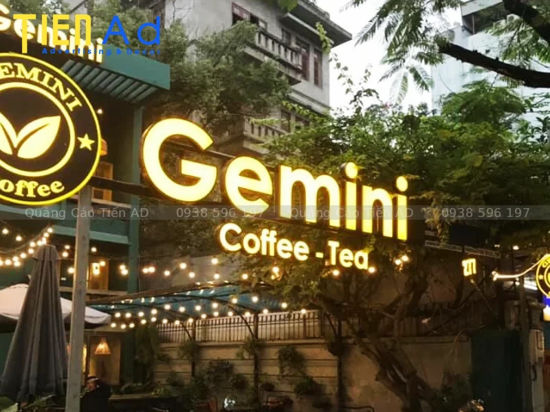 Chi phí làm chữ nổi mica đèn LED gồm những gì