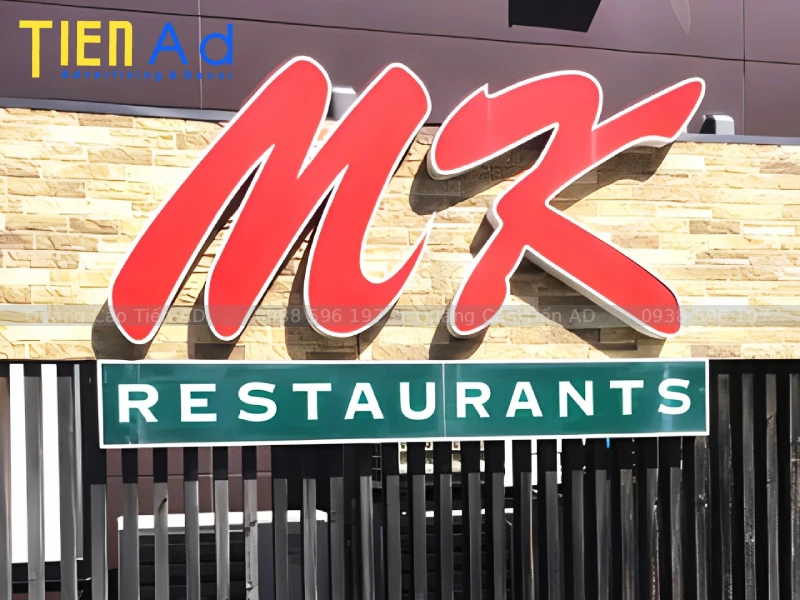 Chữ nổi mica viền inox nhà hàng MK