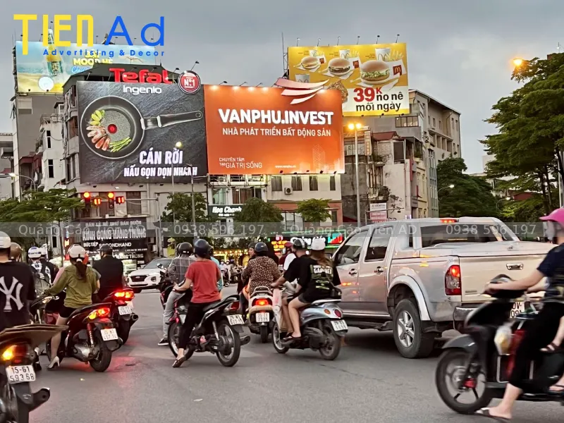Đặc điểm nổi bật của biển quảng cáo ngoài trời
