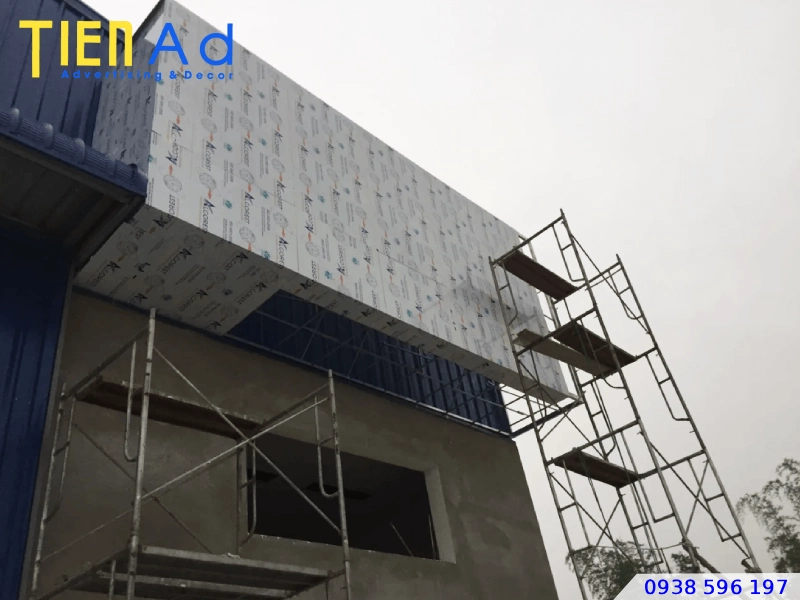 Địa chỉ thi công mặt dựng alu đúng chuẩn kỹ thuật