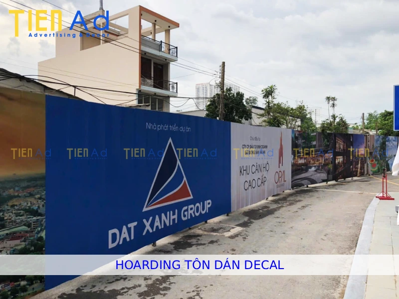 Hoarding tôn dán decal