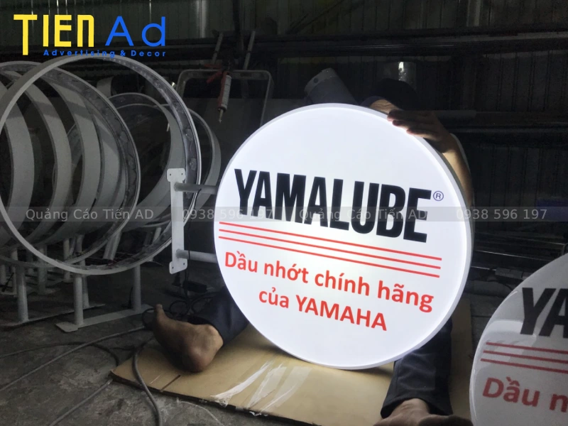 Hộp đèn hút nổi - 1