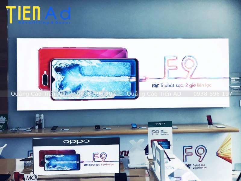 Hộp đèn không viền showroom điện thoại Oppo