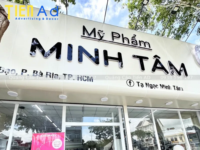 Hướng dẫn tính toán ngân sách làm bảng hiệu mỹ phẩm cho người mới