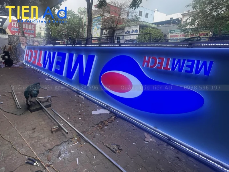 Khả năng tiết kiệm điện vượt trội của các dòng biển quảng cáo chữ nổi đèn LED