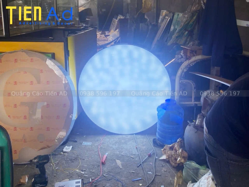 Làm bảng hiệu shop thời trang G.I.A.O - 2