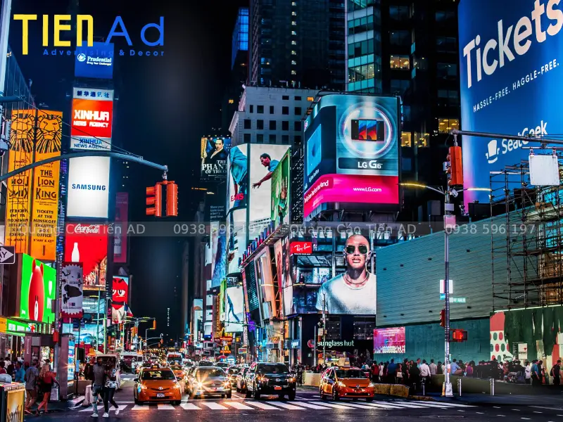 Lưu ý khi thi công lắp đặt biển quảng cáo ngoài trời