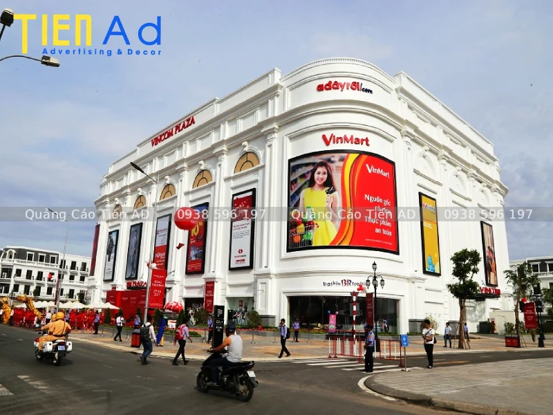 Lưu ý khi thi công thay bạt pano tại TTTM, siêu thị