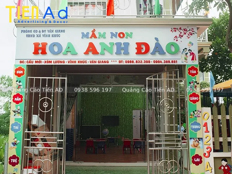 Lưu ý khi thiết kế bảng hiệu trường mầm non đẹp và an toàn