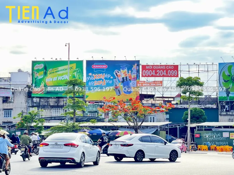 Mẫu pano quảng cáo ngoài trời - 3