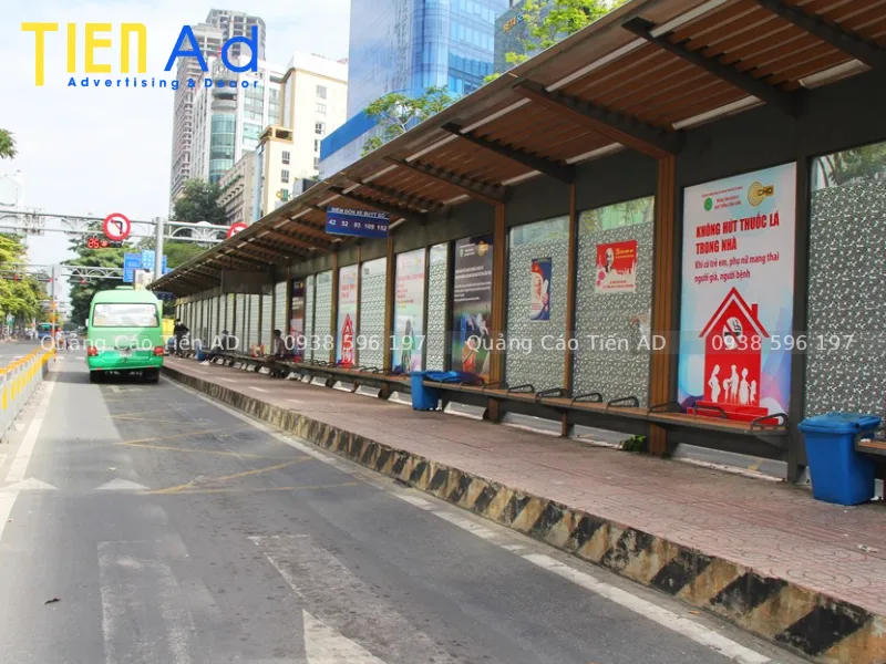 Mẫu quảng cáo nhà chờ xe buýt - 5