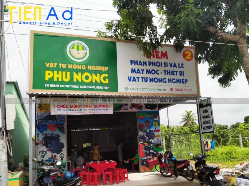 Nên chọn bảng hiệu cửa hàng vật tư nông nghiệp làm từ chất liệu nào