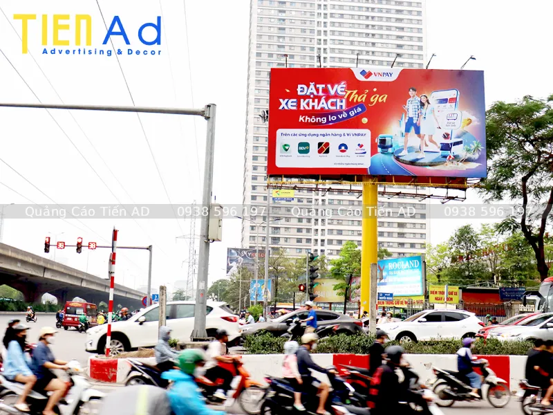 Những rủi ro thường gặp khi thi công thay bạt pano quảng cáo ngoài trời kém chất lượng