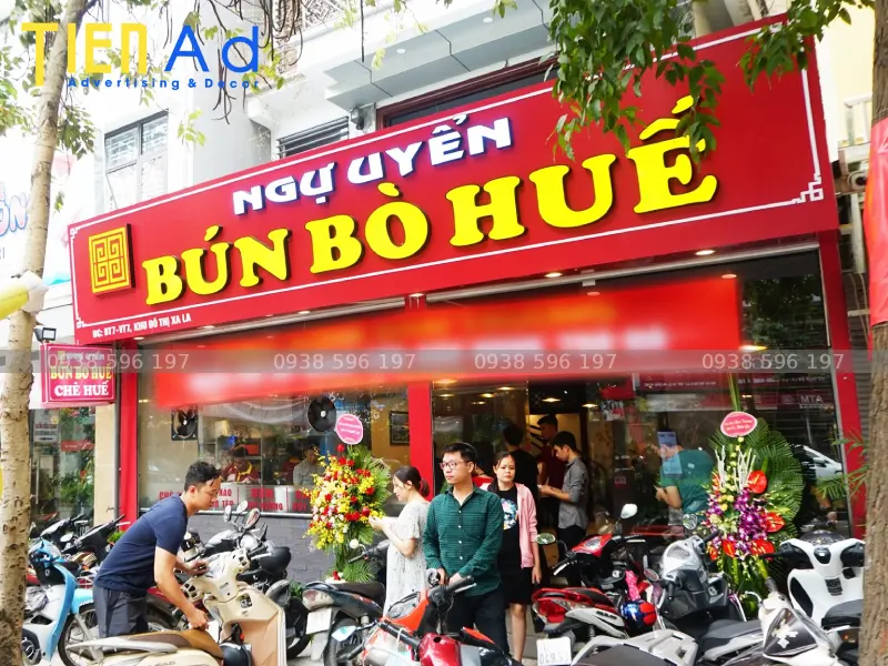 Những thông tin cần có trên bảng hiệu bún bò Huế