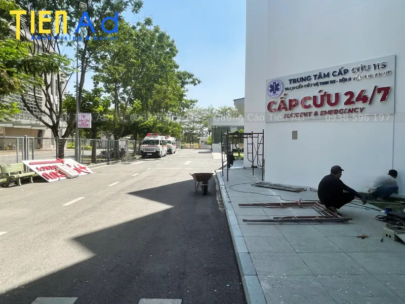 Quảng Cáo Tiến AD Đơn vị uy tín chuyên làm bảng hiệu bệnh viện phòng khám trọn gói tại TP.HCM