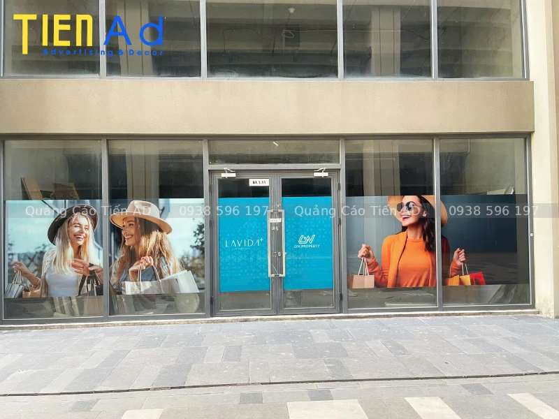 Quảng Cáo Tiến AD chuyên thi công decal dán kính trọn gói giá rẻ tại TP.HCM