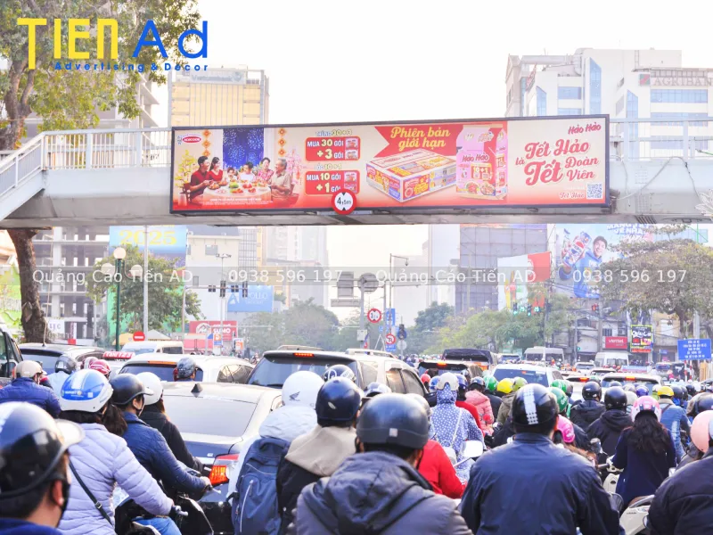 Quy trình bảo trì và bảo dưỡng biển quảng cáo trên cầu vượt định kỳ