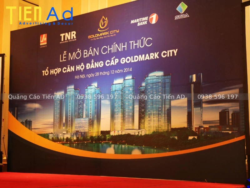 Quy trình thiết kế, in ấn và thi công backdrop bất động sản tại Tiến AD