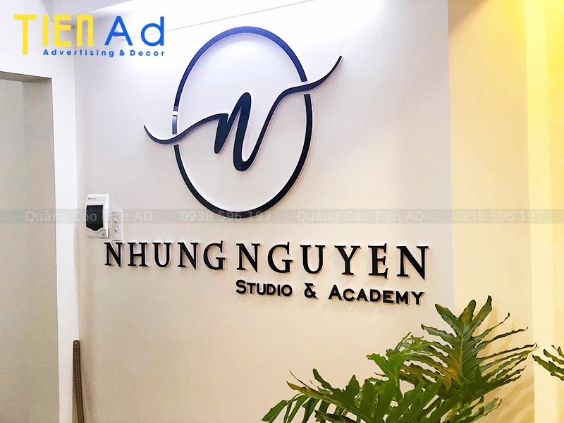 Tại sao chữ nổi dán tường trở thành linh hồn trong decor nội thất hiện đại