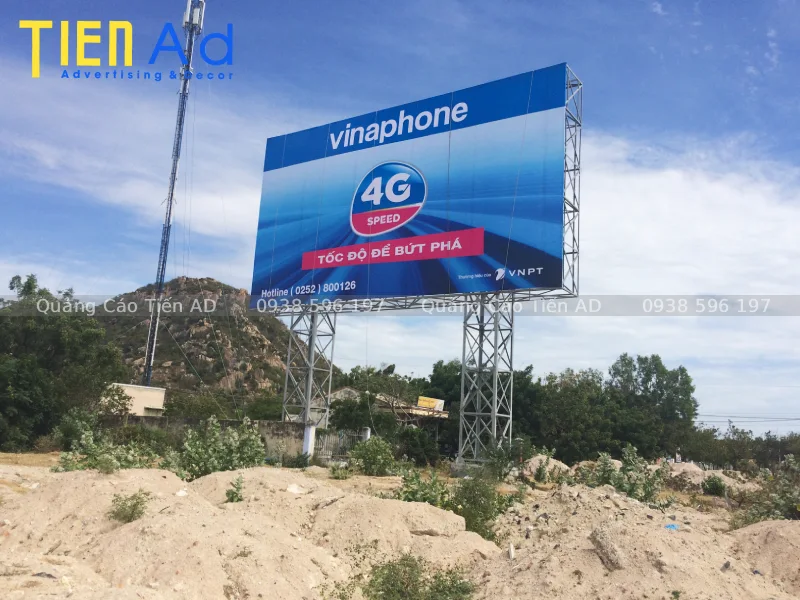 Tại sao phải thi công thay bạt pano quảng cáo ngoài trời định kỳ