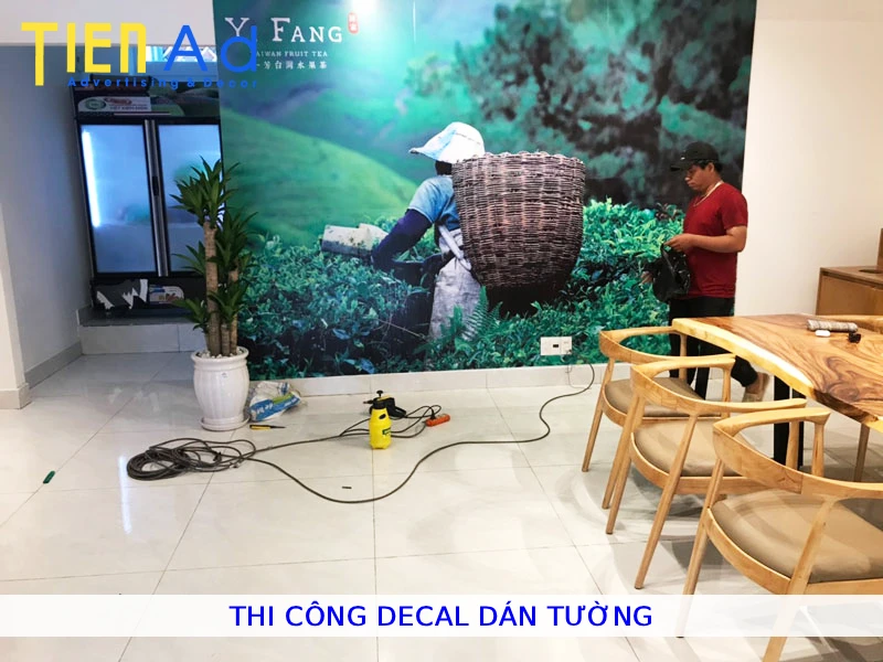 Thi công decal dán tường