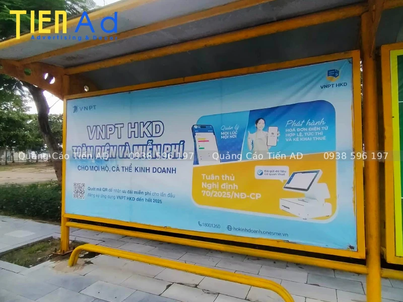 Thi công quảng cáo nhà chờ xe buýt