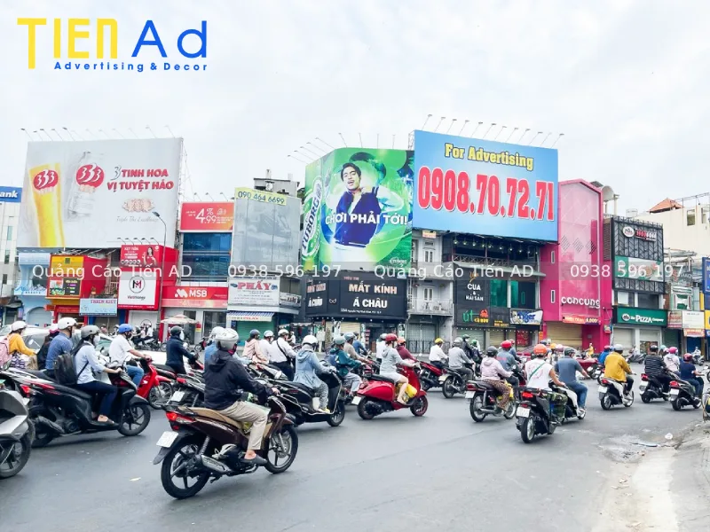 Tiến AD nhận in ấn và thi công thay bạt pano ốp tường nhanh, đẹp, giá cạnh tranh tại TP.HCM