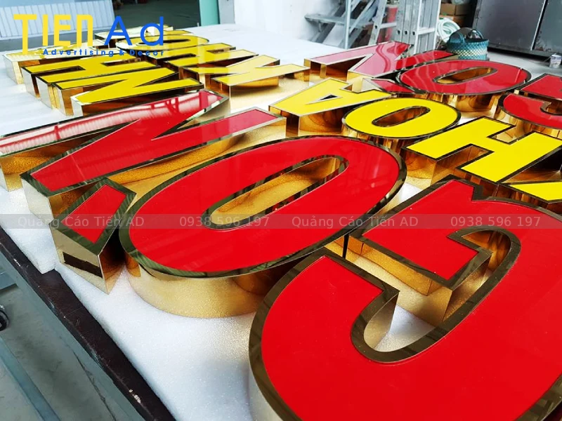 Tổng hợp mẫu chữ nổi mica viền inox đẹp sang trọng