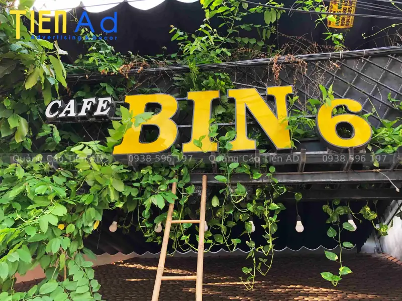 Ưu điểm và nhược điểm của chữ nổi mica viền inox