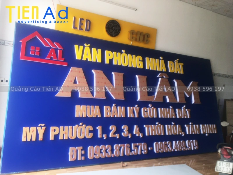 Vì sao nhiều cửa hàng hiện nay chọn bảng hiệu alu chữ nổi alu thay vì mica hay inox